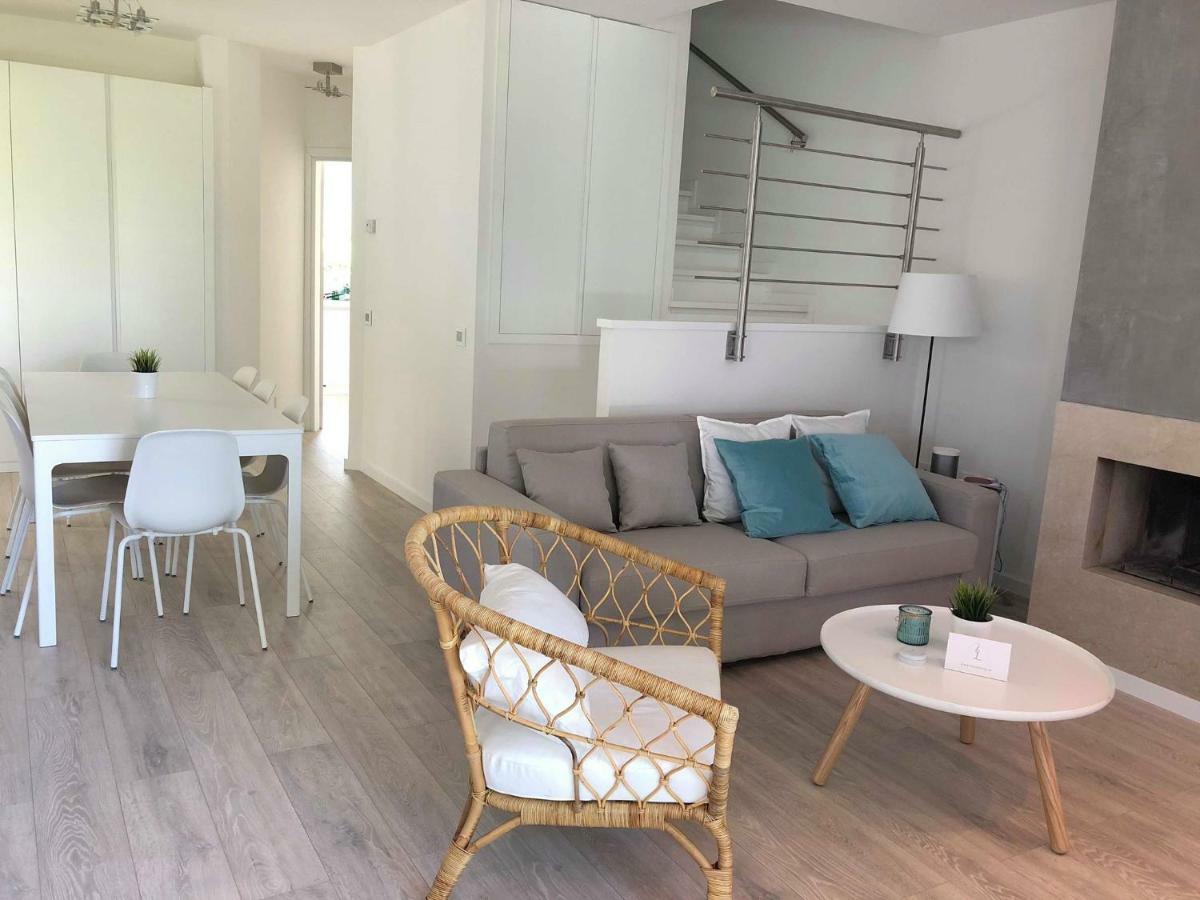 Italia Living Villa Паденге-суль-Гарда Экстерьер фото